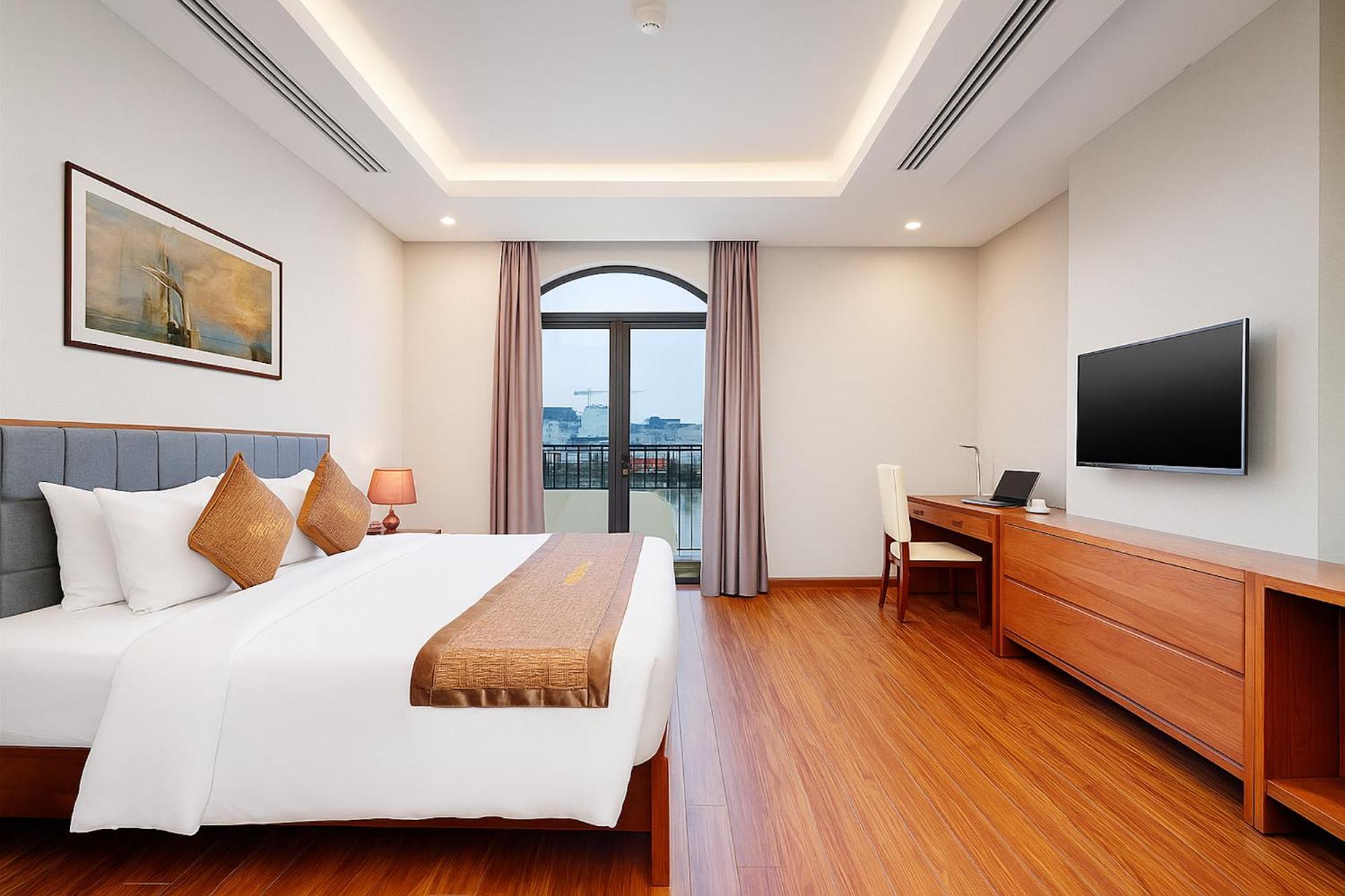 Mercury Boutique 3*